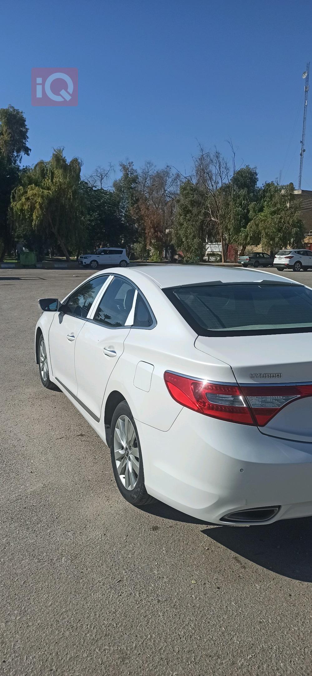 Hyundai Azera